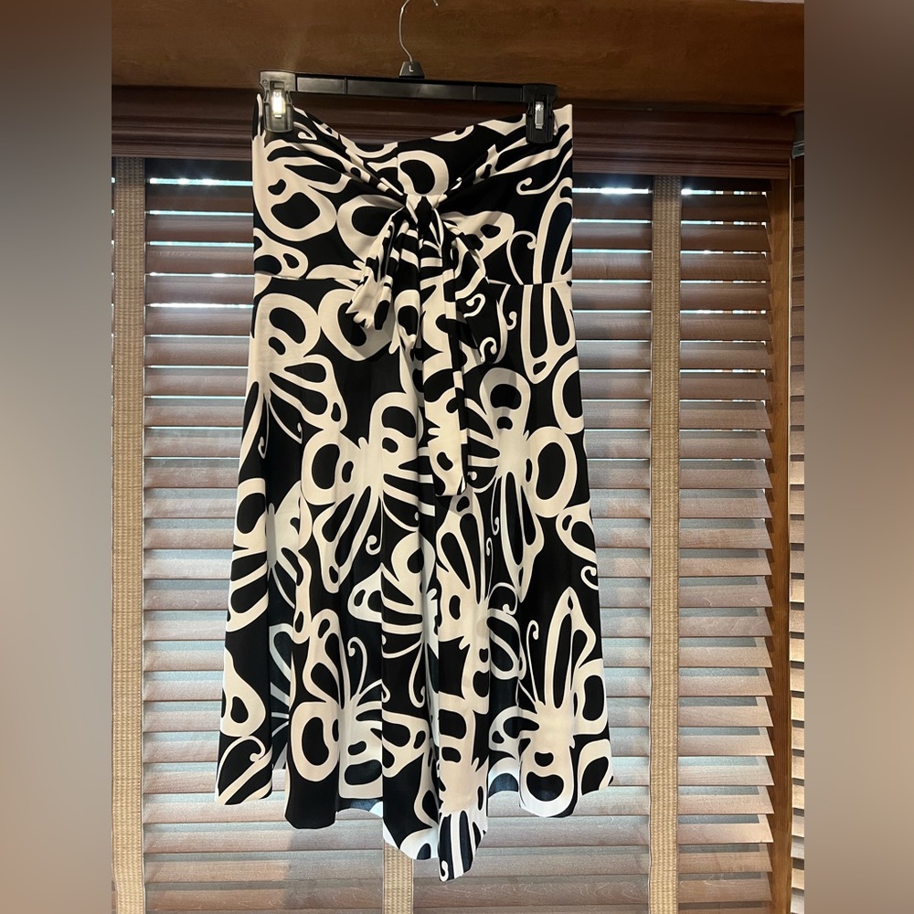 Venus black and white butterfly dress, can be worn multiple ways. Worn once